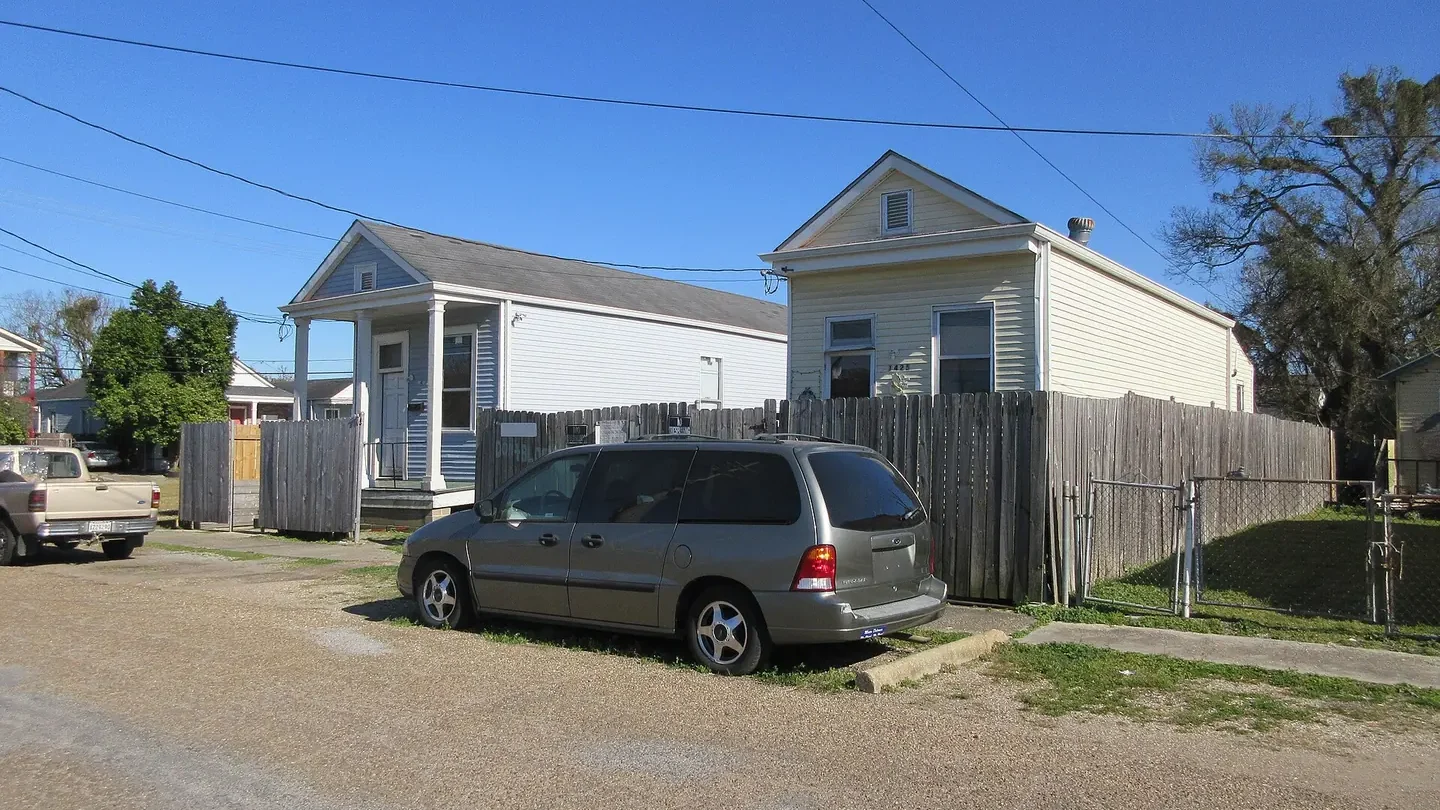 Shotgun houses in the Irish Channel neighborhood of New Orleans